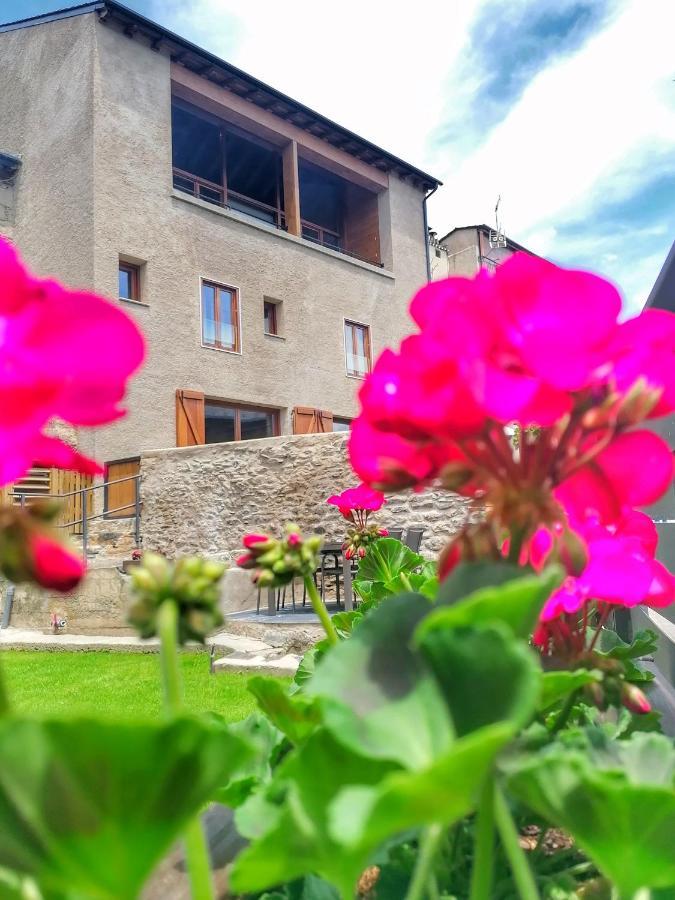 Apartament "El Castell" Casa Rural Cal Rialla Llivia Exterior photo